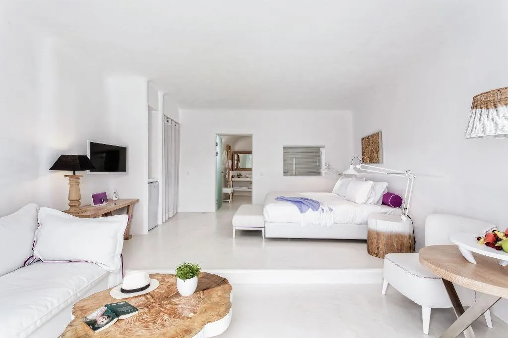 SUITE HONEYMOON Room, Charisma Suites, Santorini
