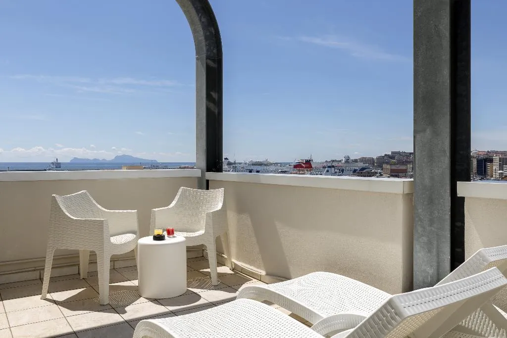 Terrace, Palazzo Salgar, Naples