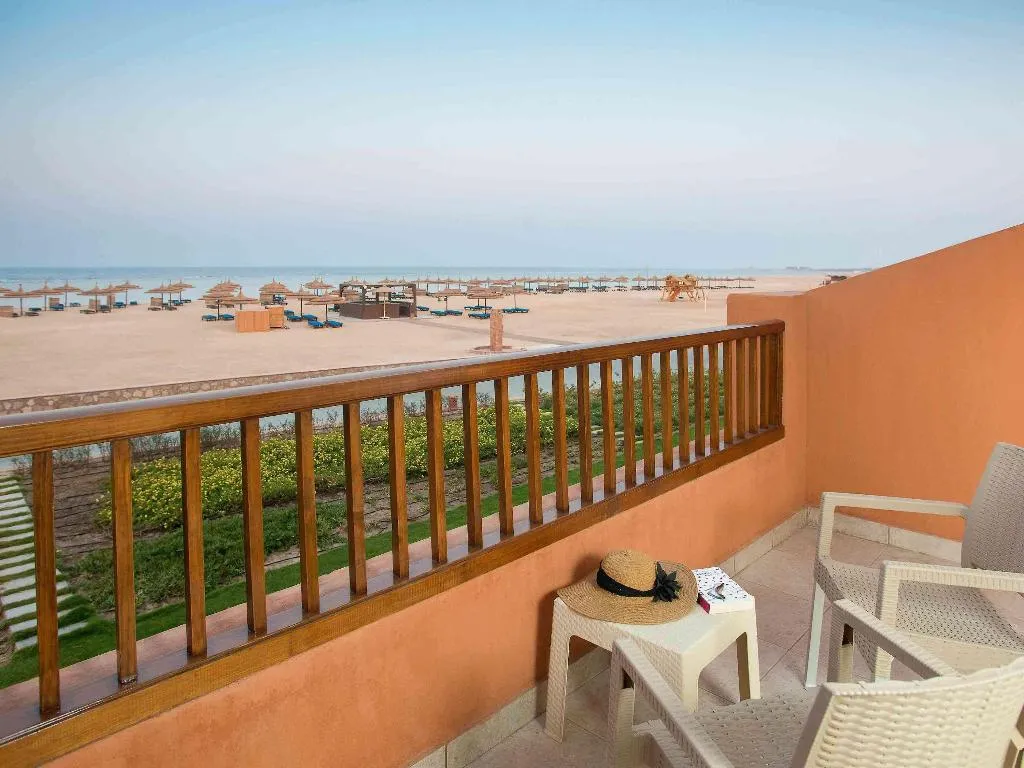 SUITE DELUXE SEA FRONT Room, Novotel Marsa Alam Beach Resort, Red Sea Riviera