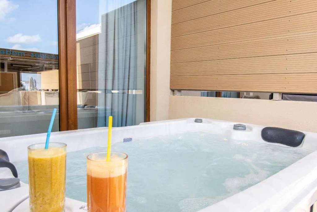 Sports and Entertainment, Yianna Caravel Suites by Checkin (adults only), Crete