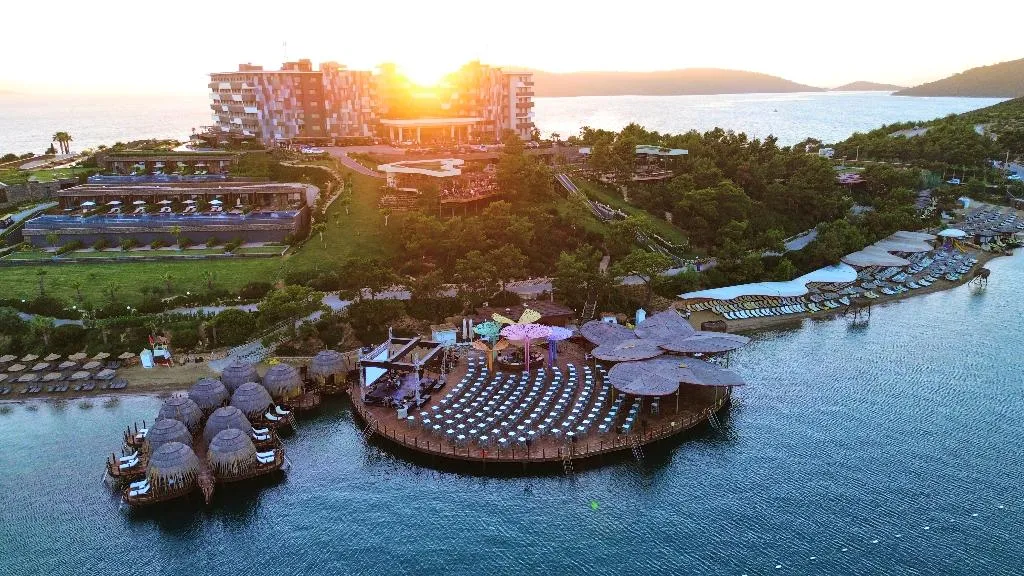Sports and Entertainment, La Blanche Island, Bodrum