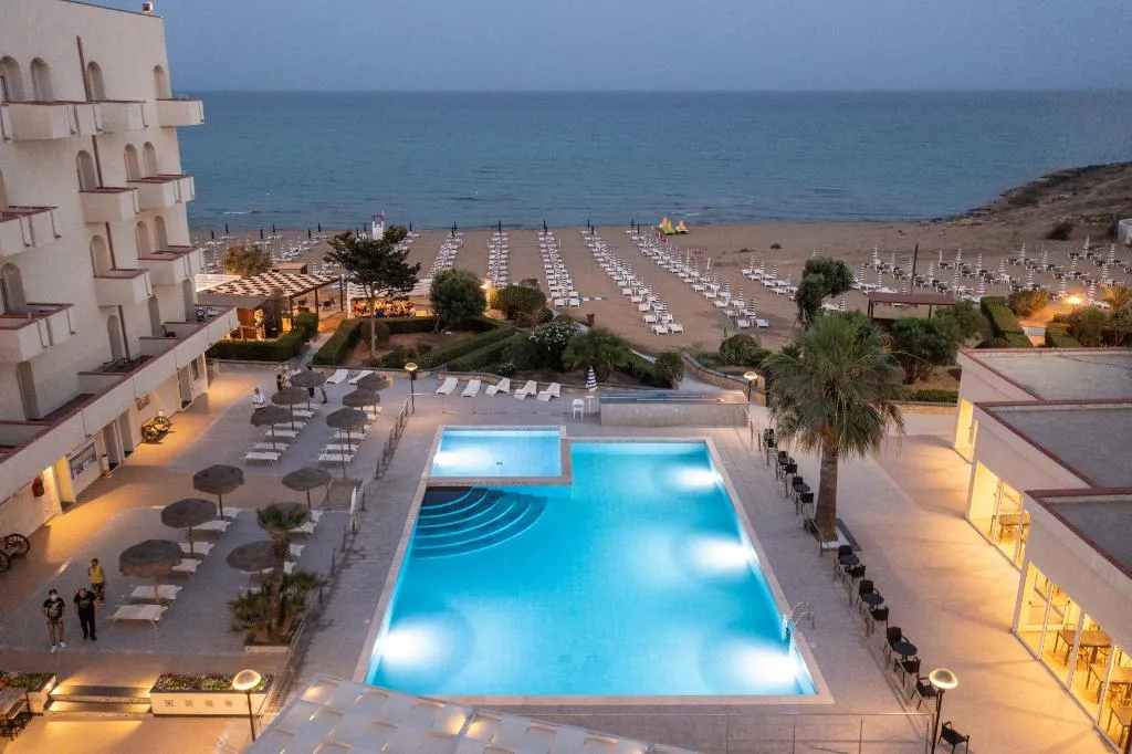 Pool, Hotel Club Eloro, Catania