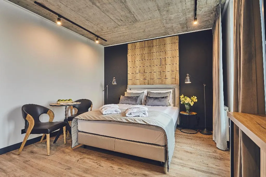 DOUBLE STANDARD Room, The Bridge Suites, Krakow