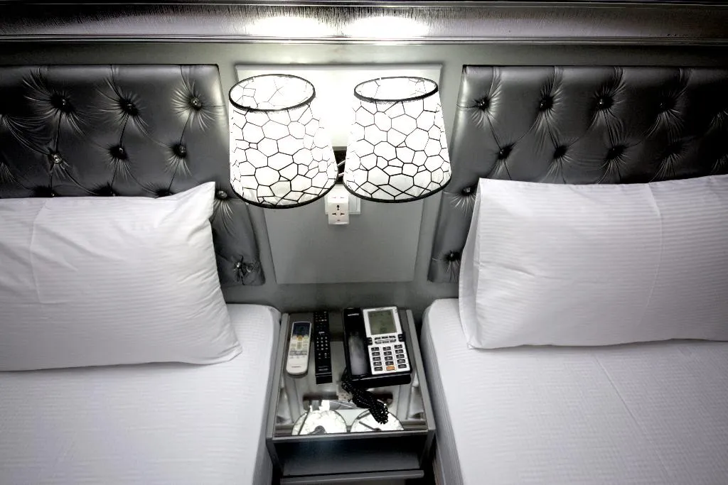 Double or Twin STANDARD Room, White Fort Hotel, Dubai