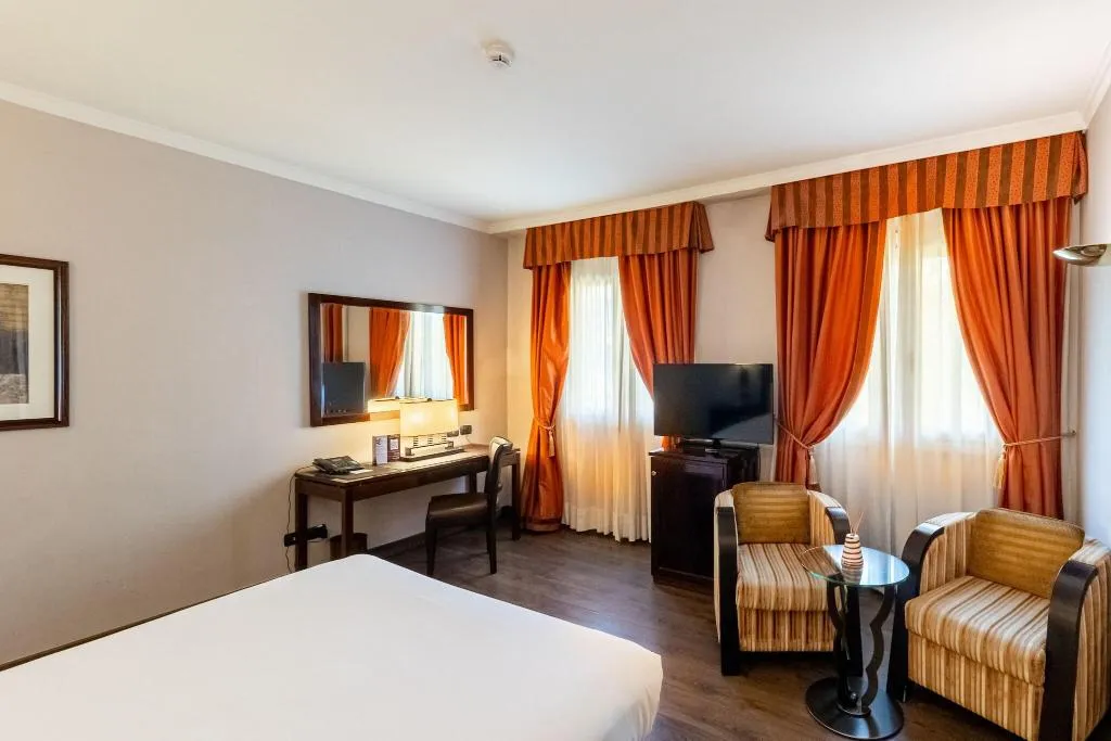 DOUBLE QUEEN SIZE BED Room, ALLEGROITALIA San Gallo Firenze, Florence