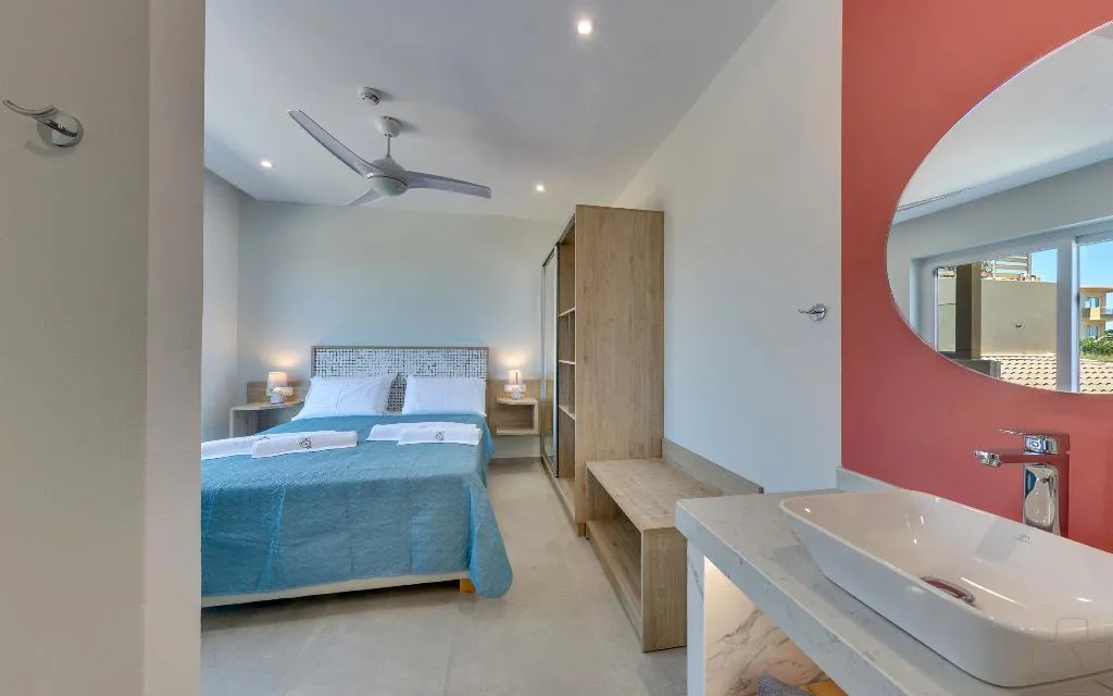 SUITE WITH JACUZZI Room, Spiros-Soula Family Hotel & Thematic Suites, Crete