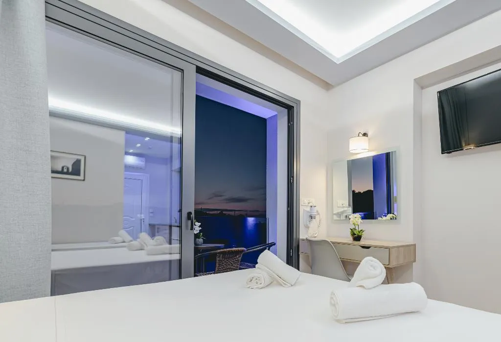 TRIPLE WITH BALCONY Room, Christina Apartments, Zante