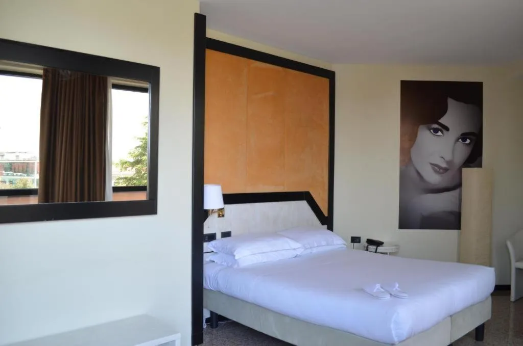 DOUBLE STANDARD Room, Hotel Diamante, Milan