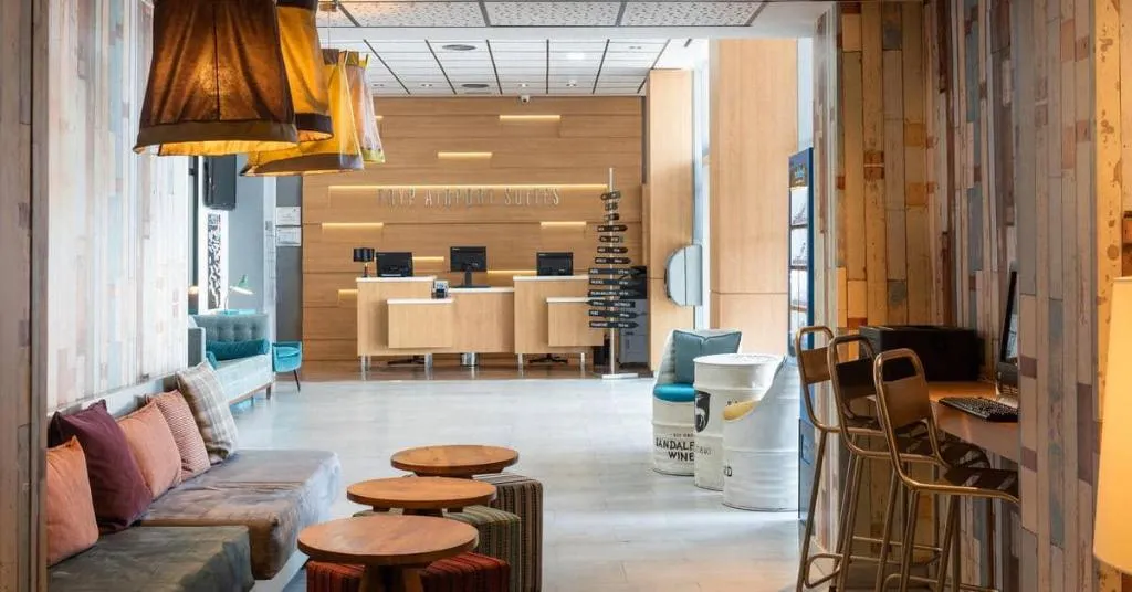 Lobby, Madrid Airport Suites Affiliated By Melia, Madrid