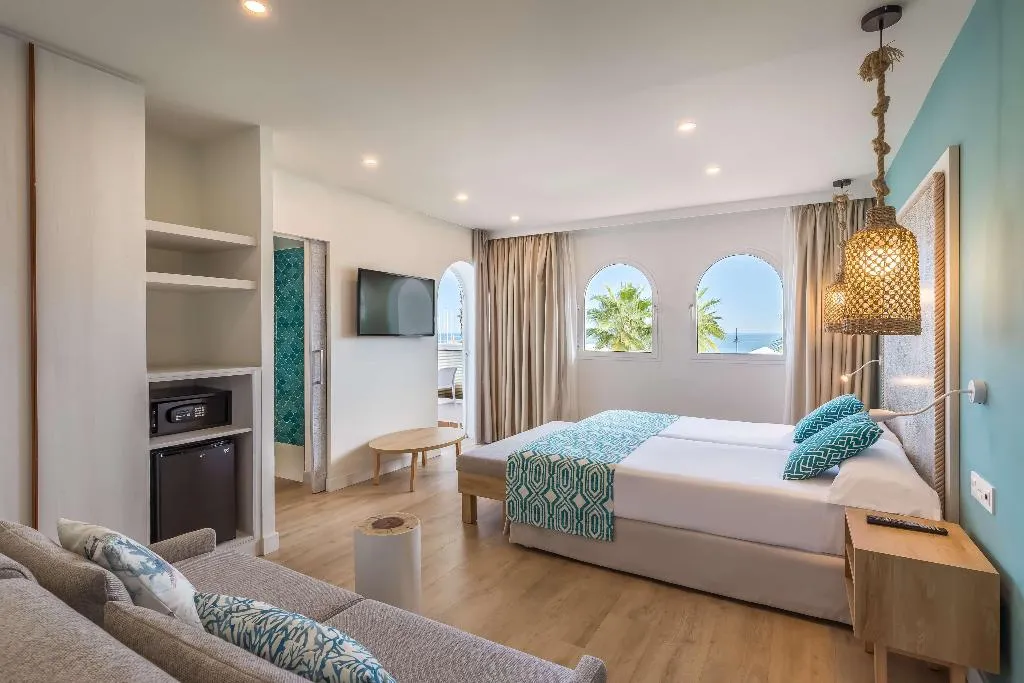 Room SUPERIOR SEA VIEW Room, Occidental Torremolinos Playa, Costa Del Sol