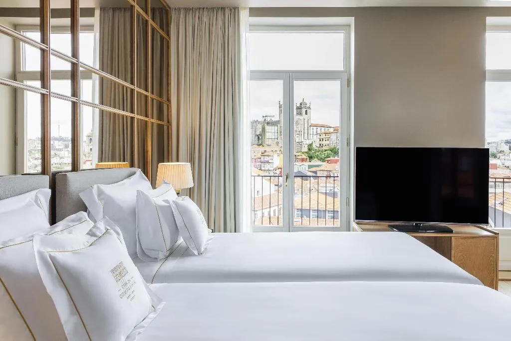 TWIN PREMIUM WITH VIEWS Room, Vignette Collection  Casa da Companhia, Porto