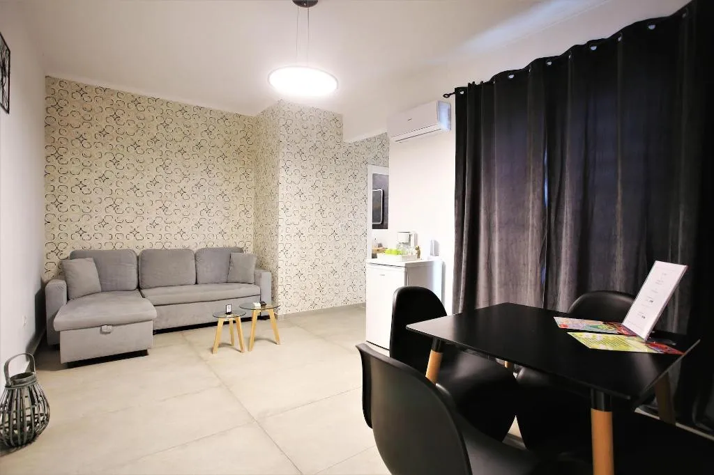 Room, Gk Athens, Athens