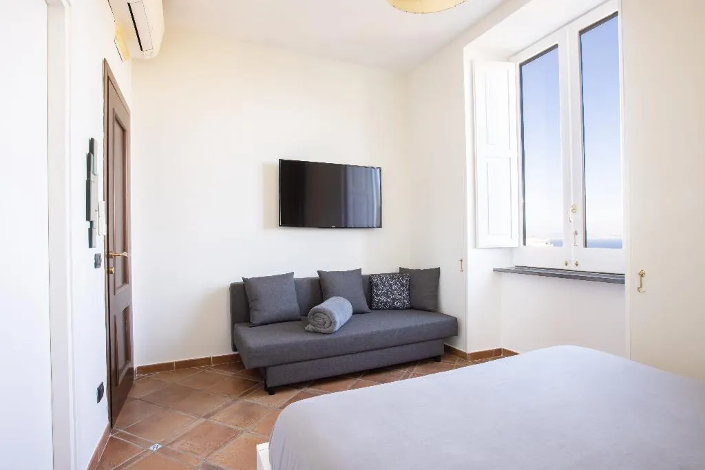 DOUBLE DELUXE SEA VIEW Room, Casale Antonietta, Naples