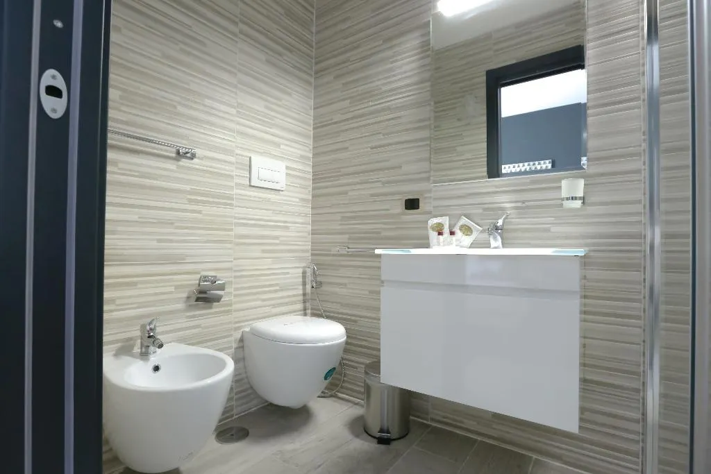 FAMILY ROOM DUPLEX Room, Ecumano Space, Naples