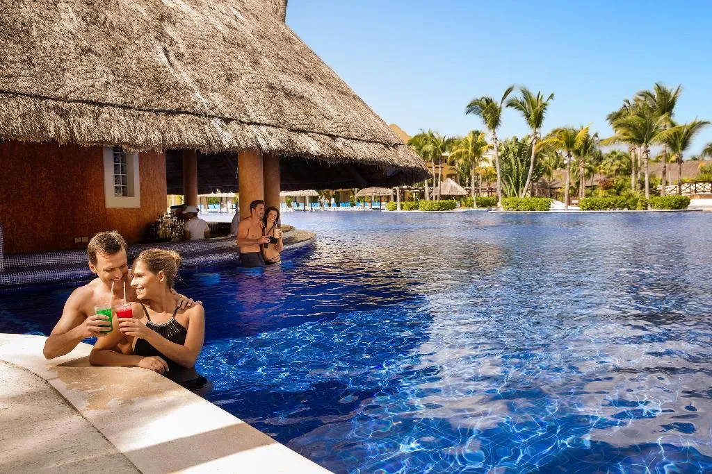 Pool, Barcelo Maya Palace, Cancun Area