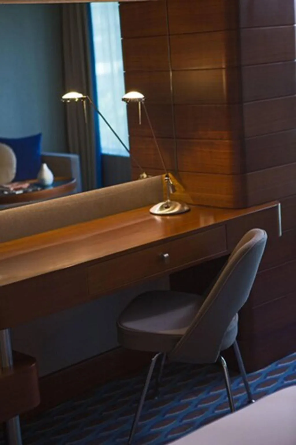 TWIN DELUXE CITY VIEW Room, Renaissance Izmir, Izmir