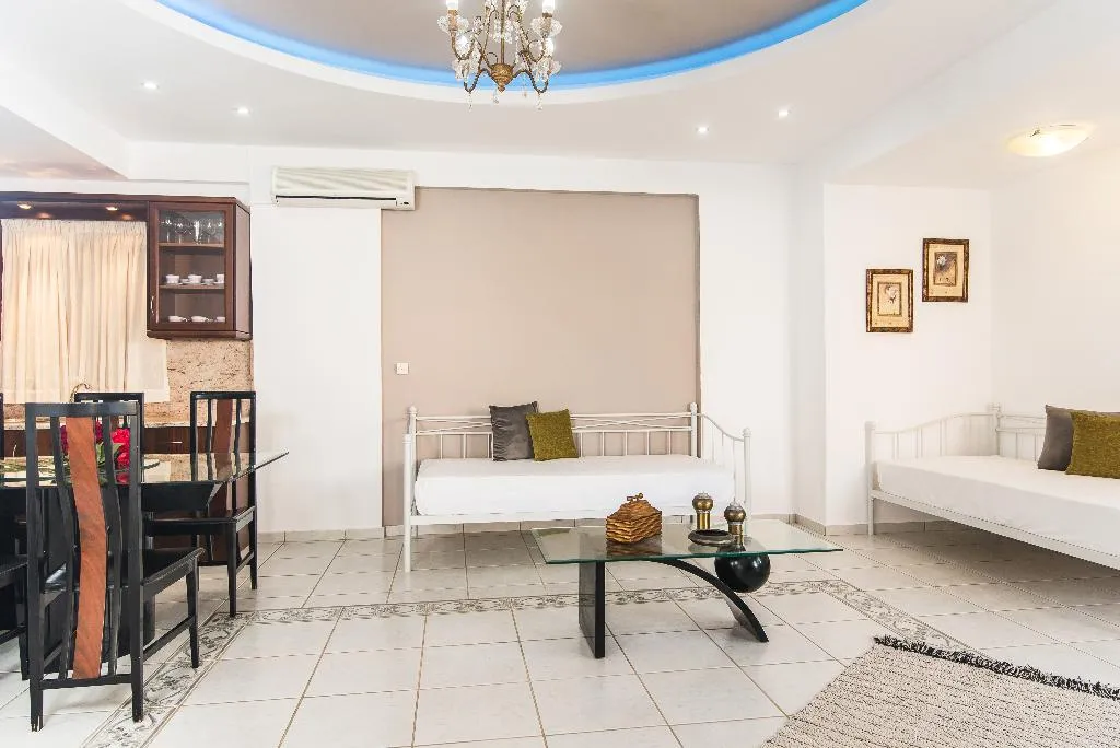APARTMENT TWO BEDROOMS Room, Yiannis Manos, Crete