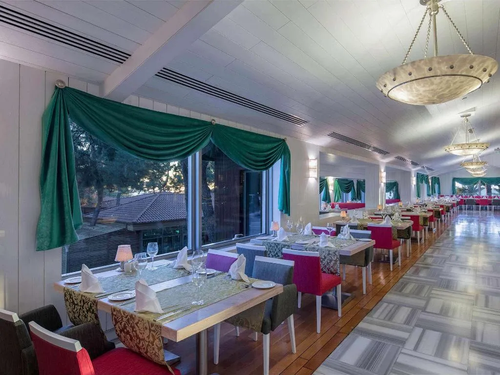 Restaurant, Rixos Sungate Land of Legend Theme Park FreeAcces, Antalya