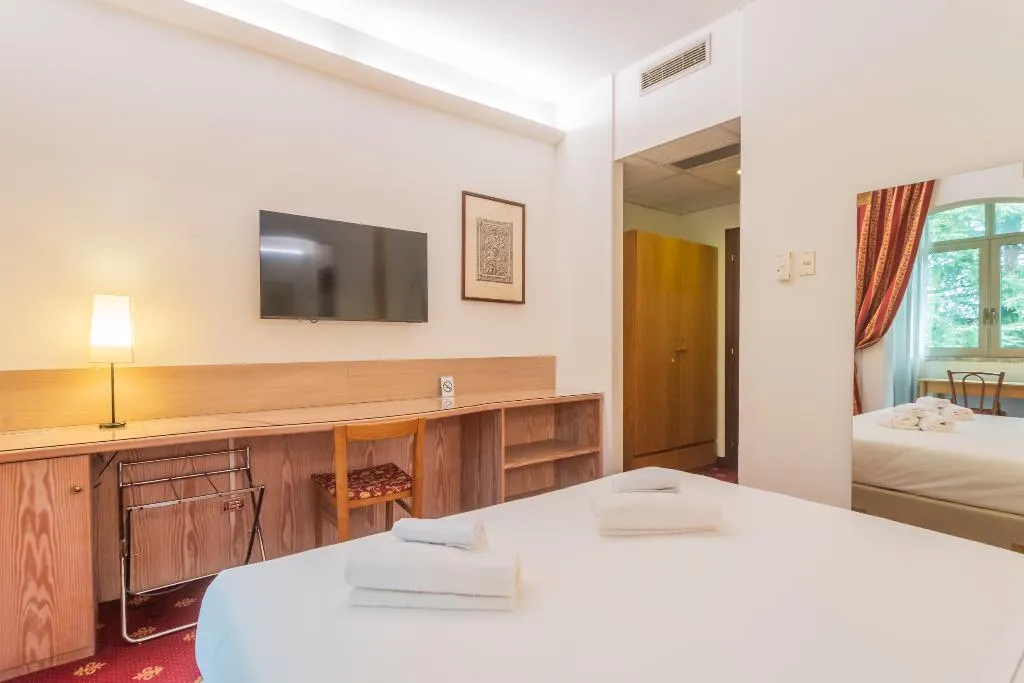 DOUBLE SUPERIOR Room, Polo, Milan