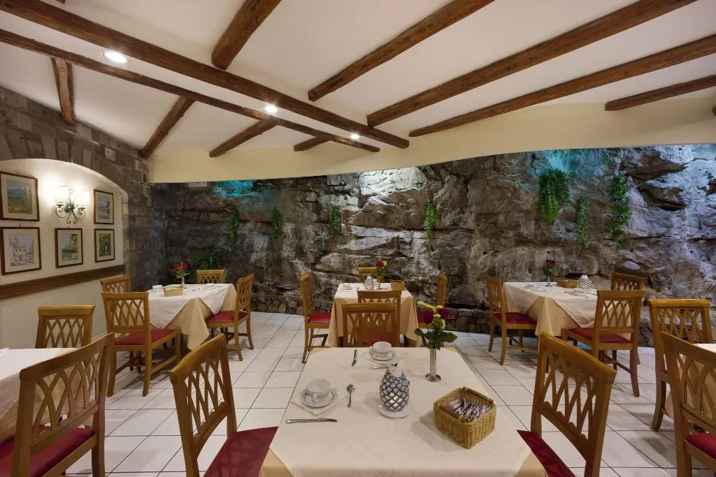 Restaurant, Del Mare, Naples