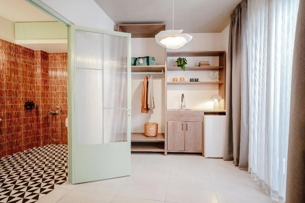 DOUBLE SUPERIOR WITH DOUBLE BED Room, Next Door Athens, Athens