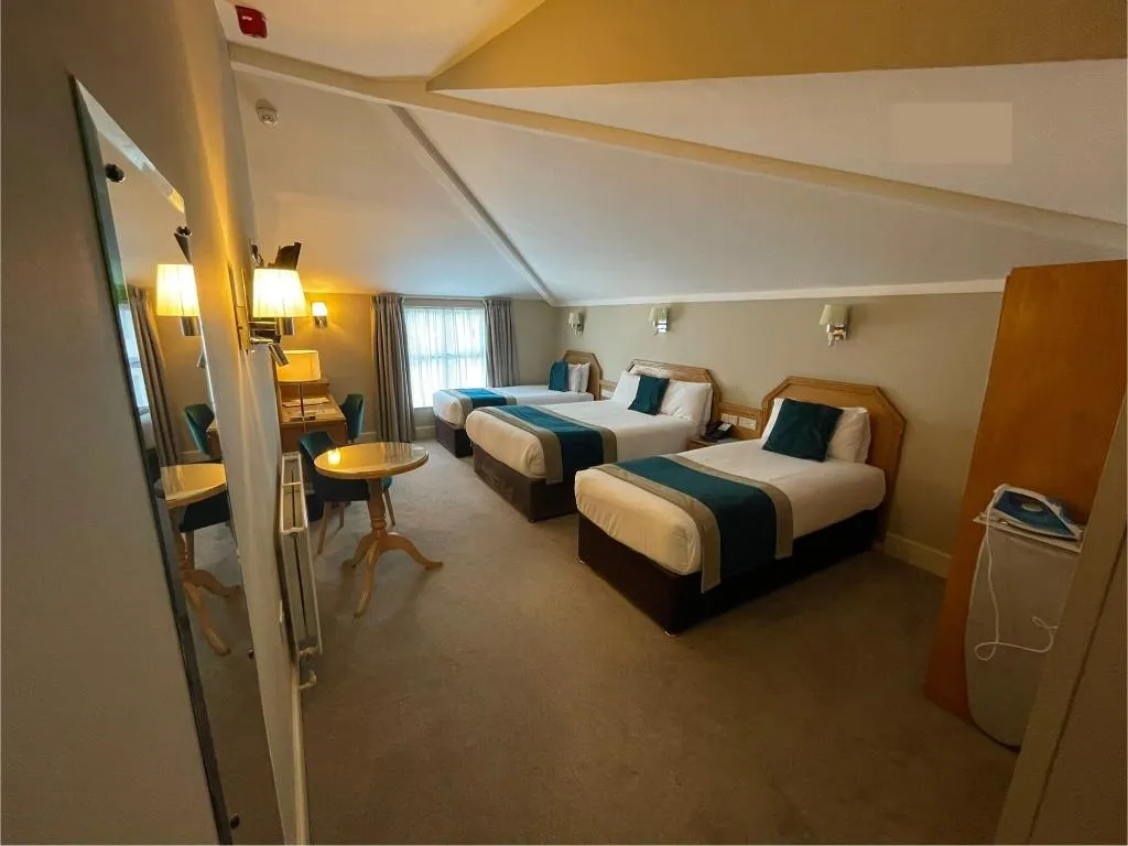 QUADRUPLE STANDARD Room, Harcourt Hotel, Dublin