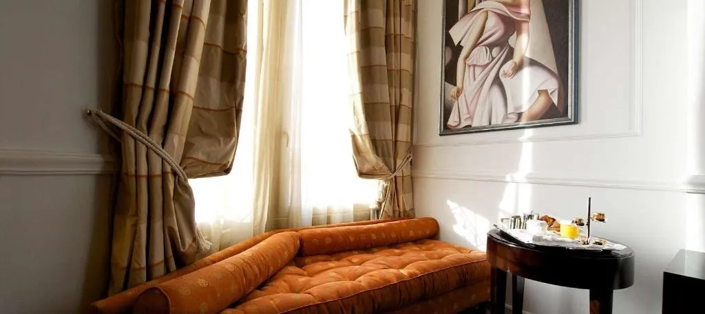 Room, Grand Visconti Palace, Milan