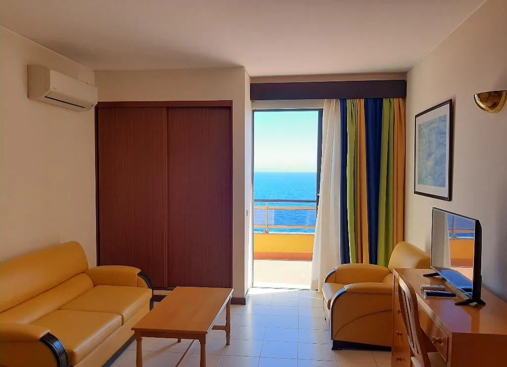 SUITE SEA VIEW Room, Cais da Oliveira, Madeira