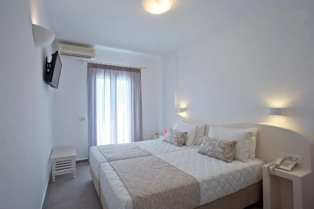 Double or Twin STANDARD Room, Alexandra, Santorini