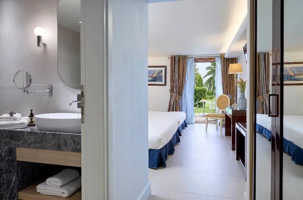 FAMILY ROOM PREMIER Room, Skiathos Princess, Skiathos