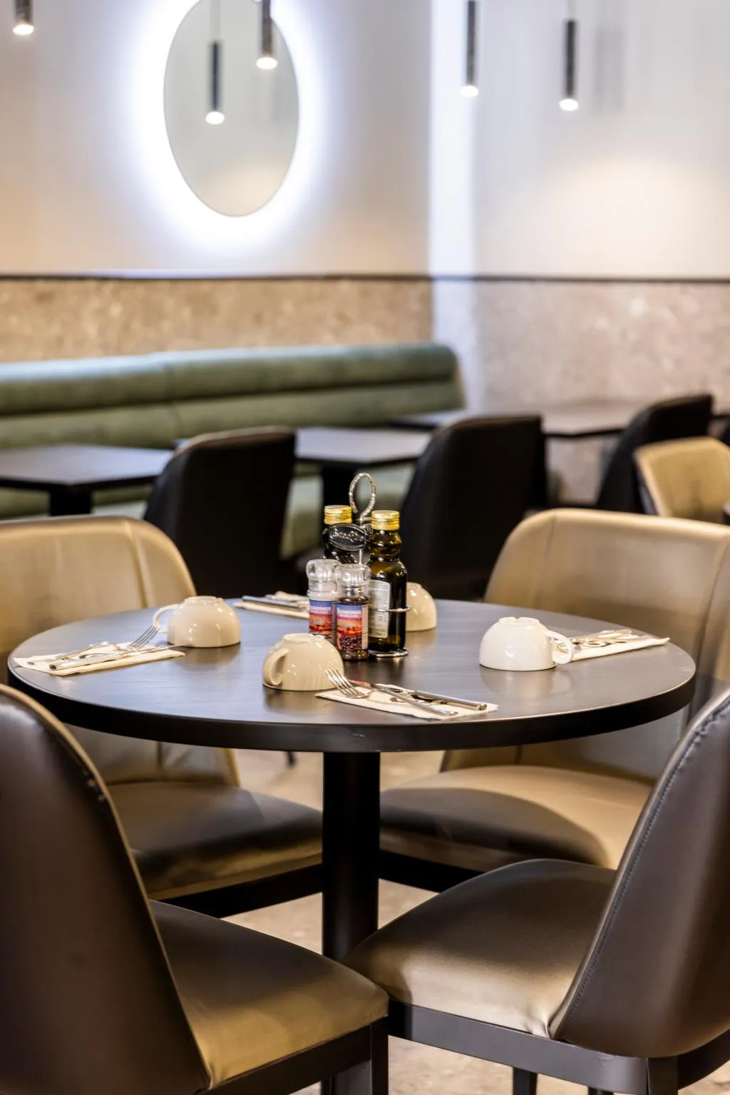 Restaurant, The Londoner Hotel St. Julians, Malta