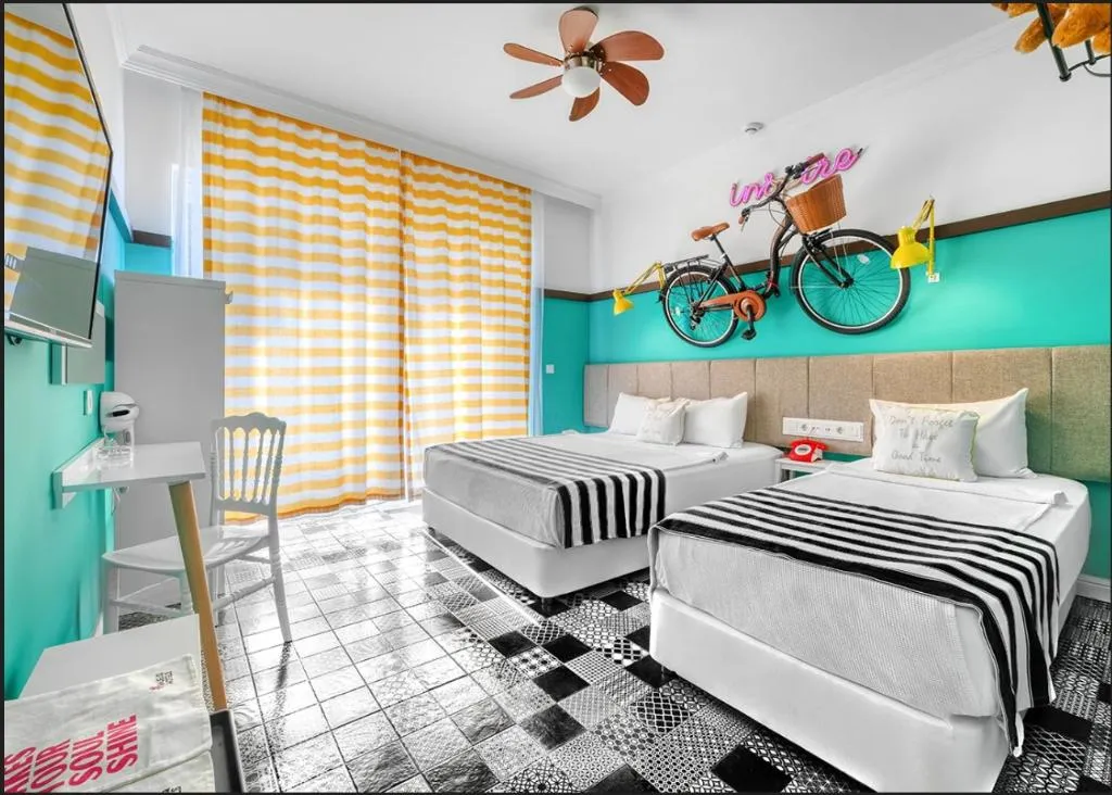 QUADRUPLE ONE BEDROOM ONE BATHROOM Room, Anjeliq Downtown Hotel, Antalya