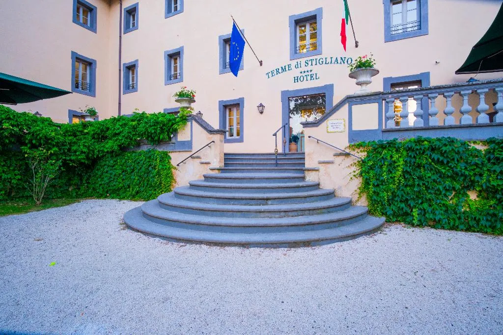General view, Grand Hotel Terme di Stigliano, Rome