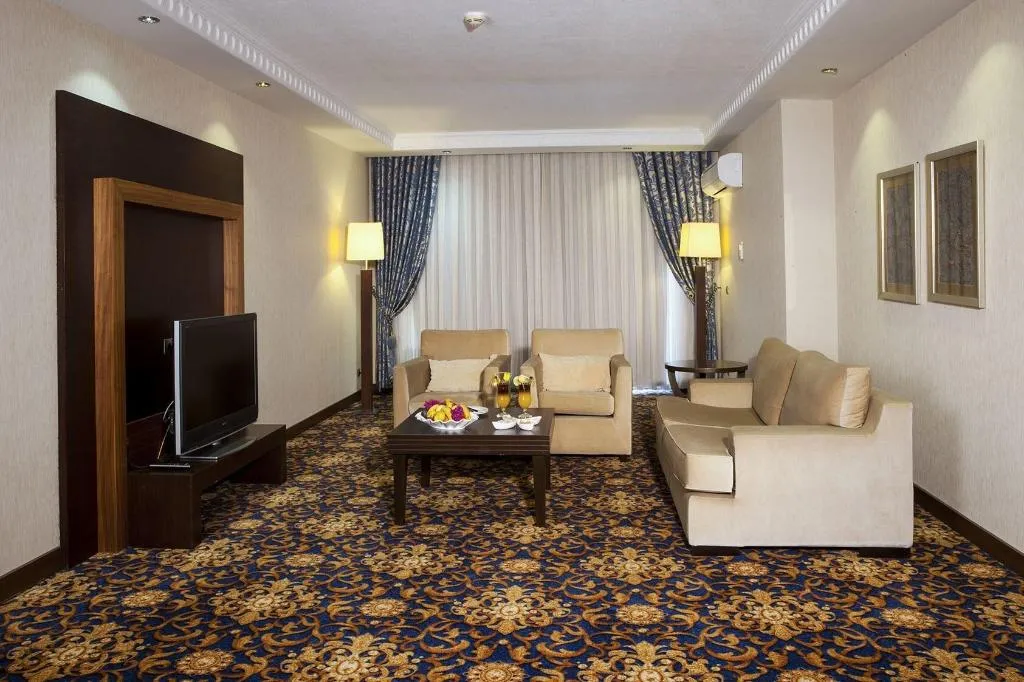 Room, Bera, Antalya
