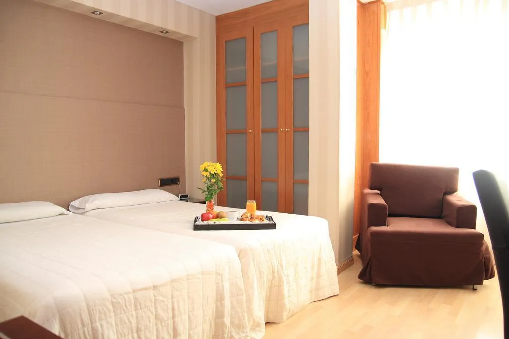 SINGLE STANDARD Room, Hotel Villa de Barajas, Madrid