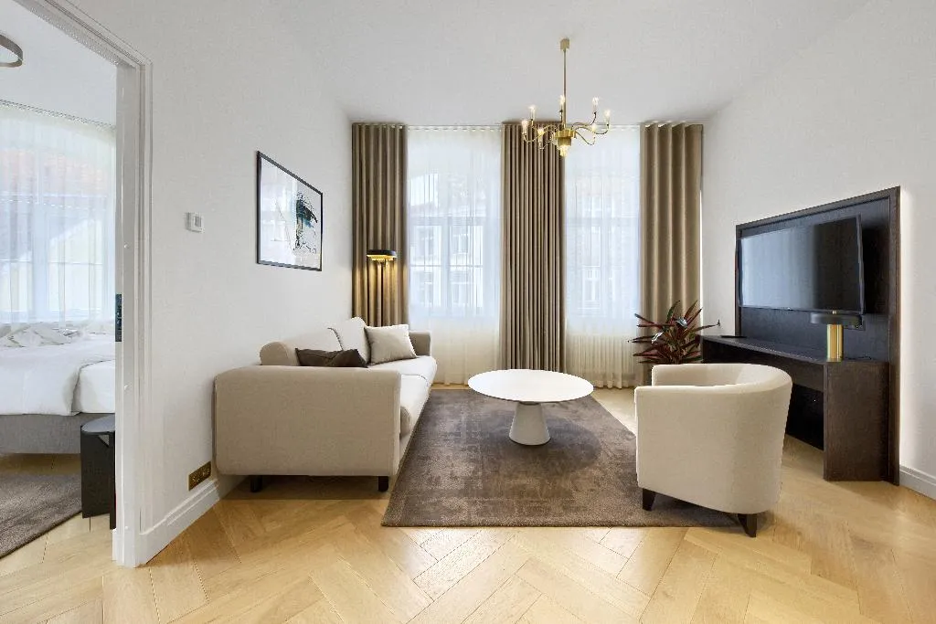 SUITE DELUXE Room, Nunne Boutique Hotel, Tallinn