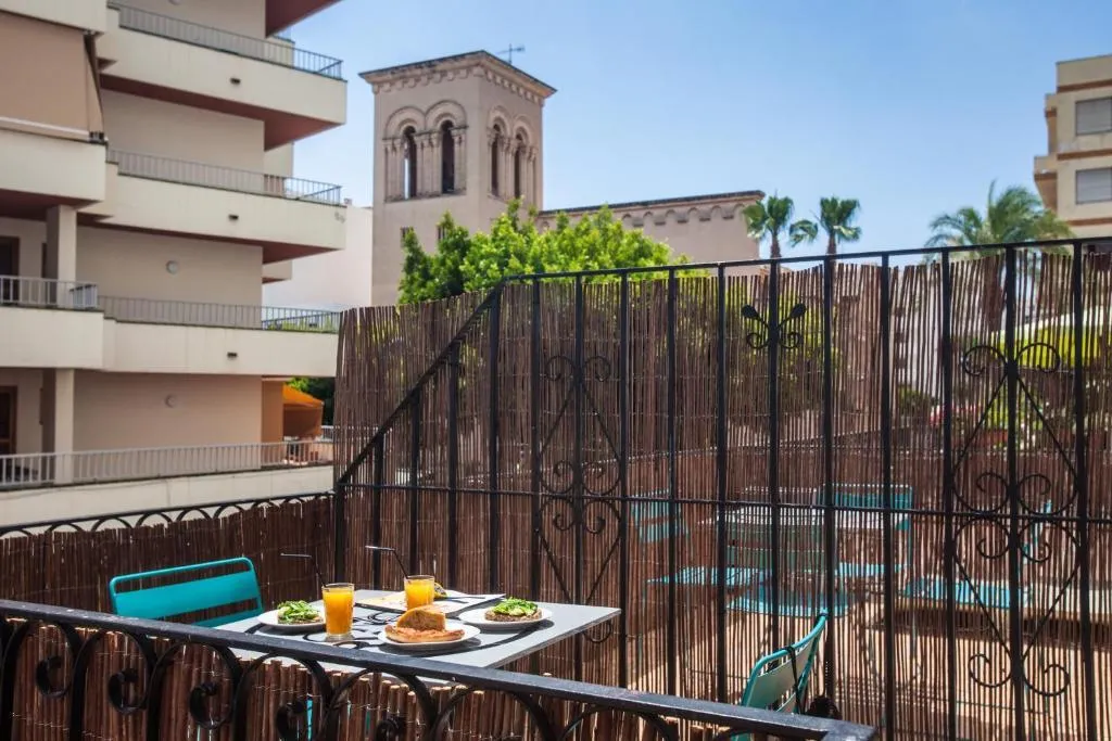 Terrace, Ten Hostel, Ibiza