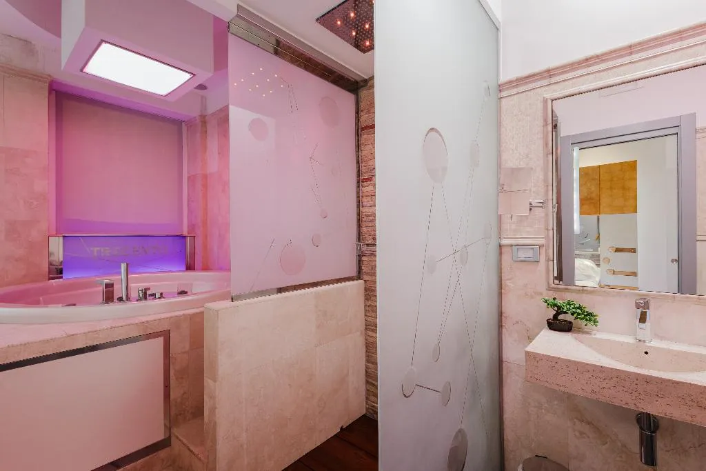 JUNIOR SUITE STANDARD Room, Hotel Trecento, Rome