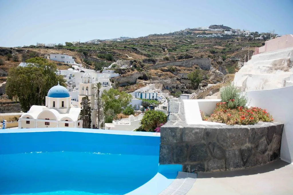 SUITE WITH PRIVATE POOL Room, Amphitrite Suites Santorini, Santorini