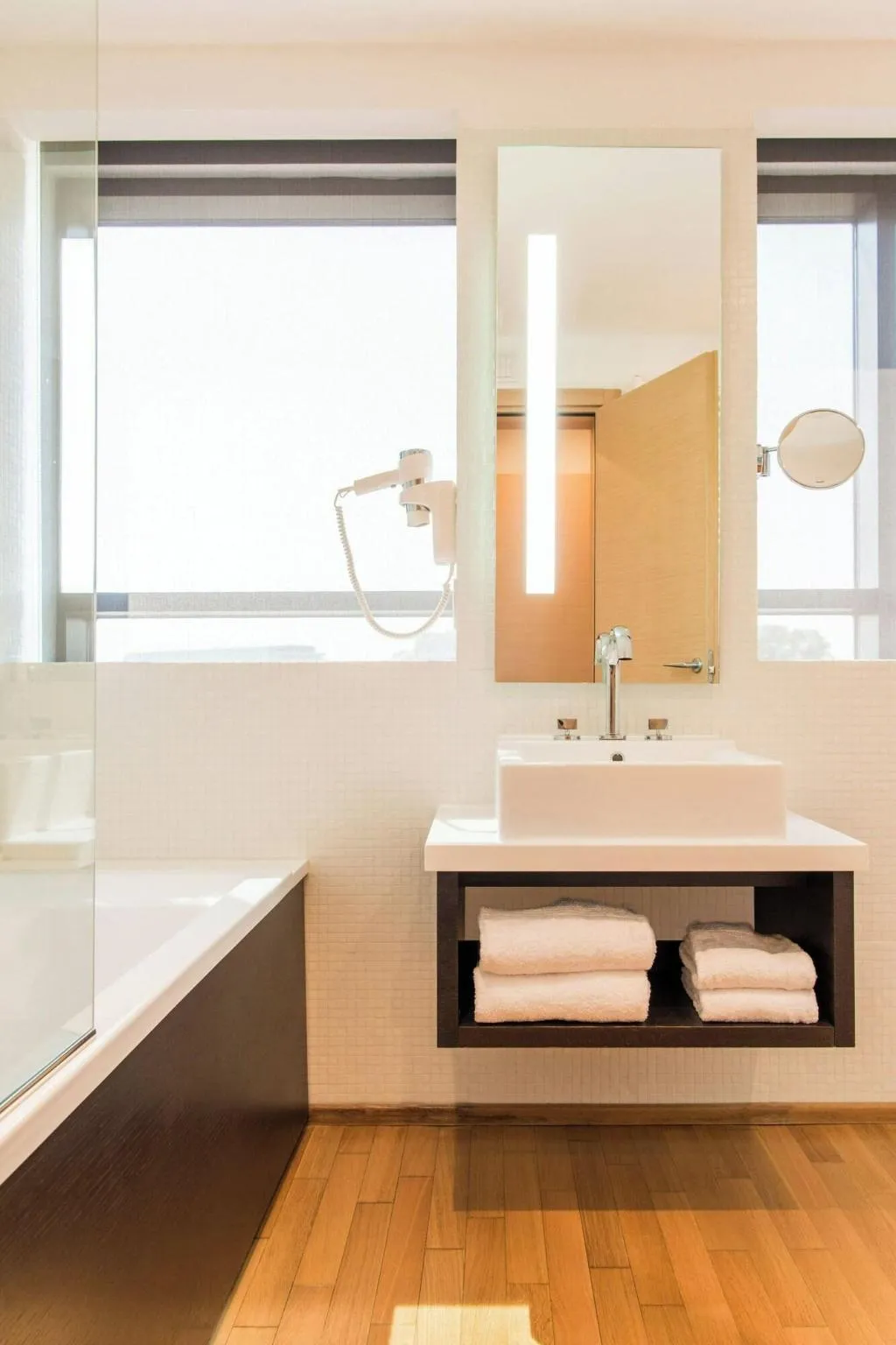 SUITE WITH DOUBLE BED Room, Four Points by Sheraton Venice Mestre, Venice