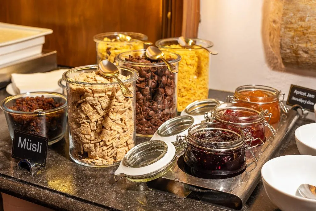 Restaurant, Iron Gate Hotel & Suites Prague by BHG, Prague