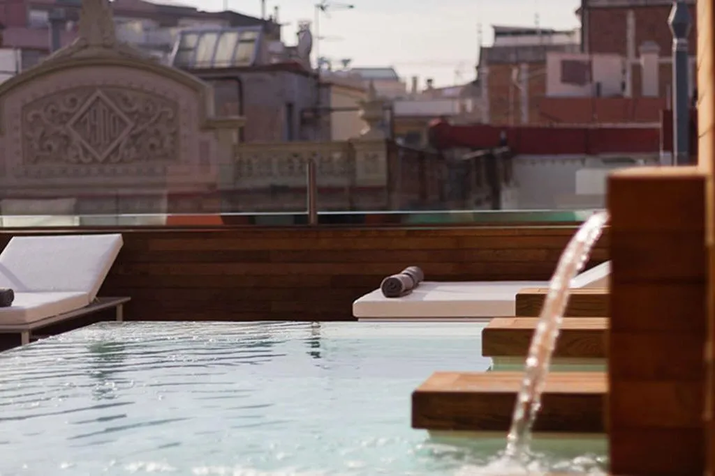 Pool, Hotel Well And Come, Barcelona