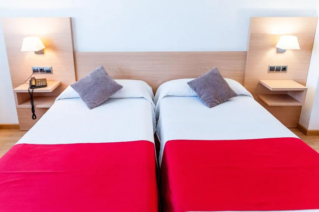 DOUBLE SUPERIOR Room, Bag, Valencia