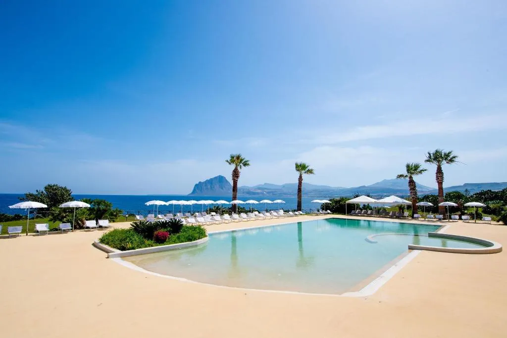 Pool, La Tonnara di Bonagia, Trapani