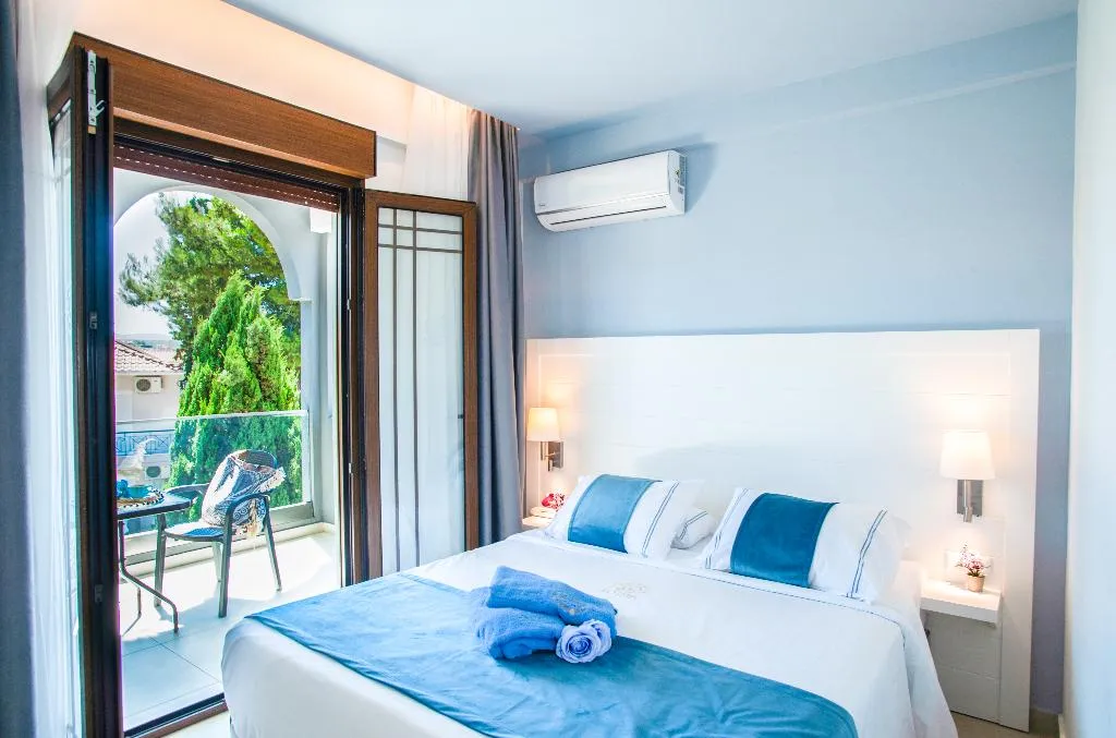 FAMILY ROOM TWO BEDROOMS ONE BATHROOM Room, Acrotel Lily Ann Village, Halkidiki