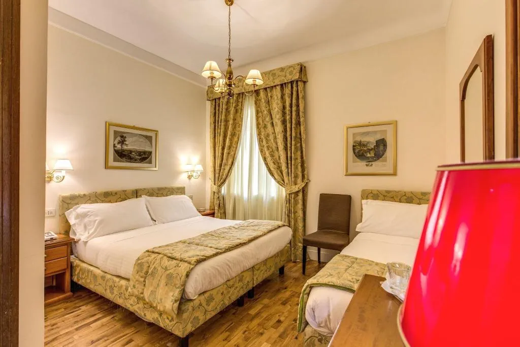 TRIPLE STANDARD Room, Hotel Cortina Roma, Rome