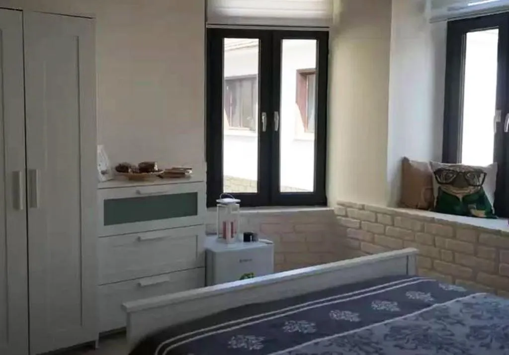 Room, Pug Rooms, Izmir