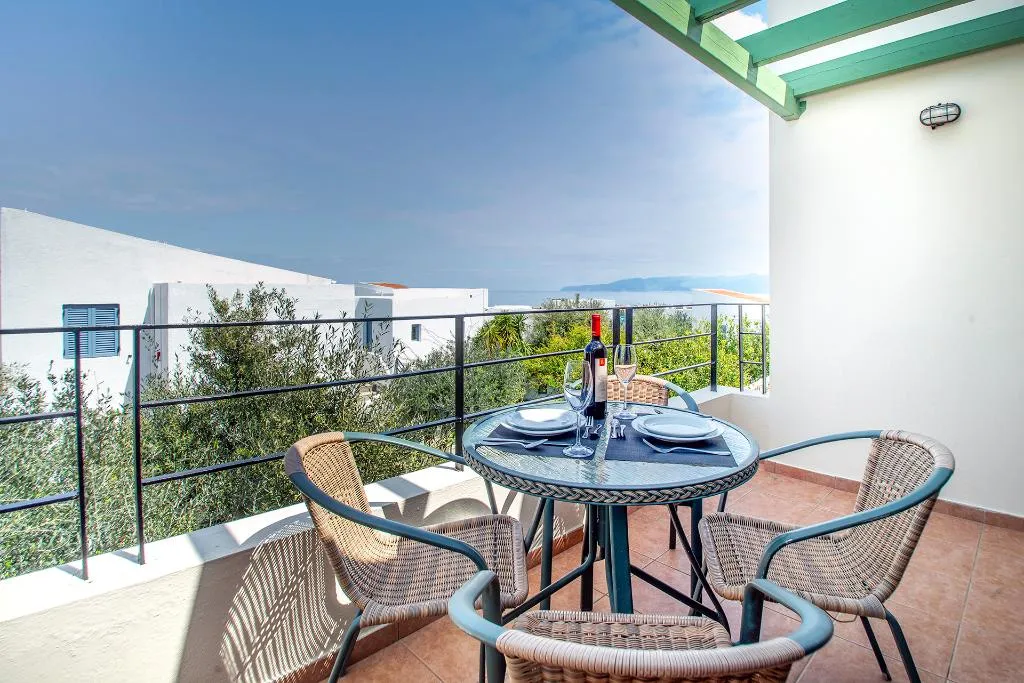 FAMILY ROOM WITH BALCONY Room, Palatia Village, Crete