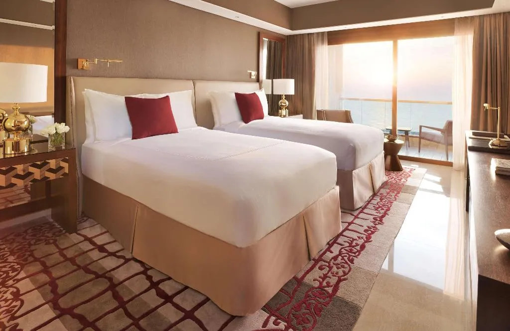 DOUBLE DELUXE SEA VIEW Room, Fairmont Ajman, Dubai