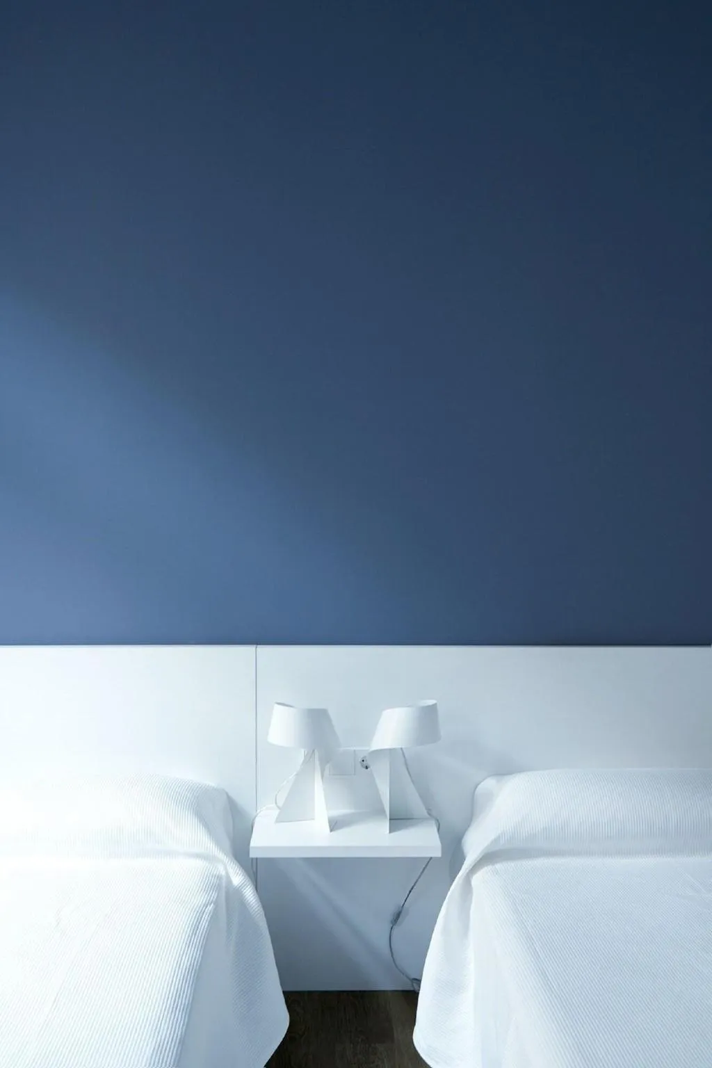 Room, L'Esplai Valencia, Valencia